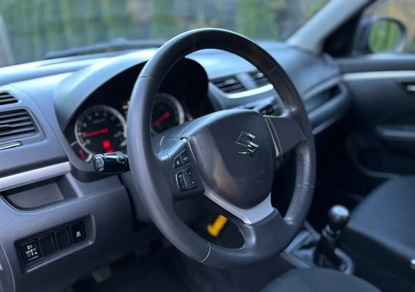 Suzuki Swift cena 25400 przebieg: 108000, rok produkcji 2011 z Żywiec małe 667